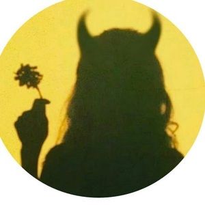 Meet your Posher, Jade